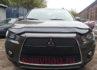   Mitsubishi Outlander XL (  XL)    